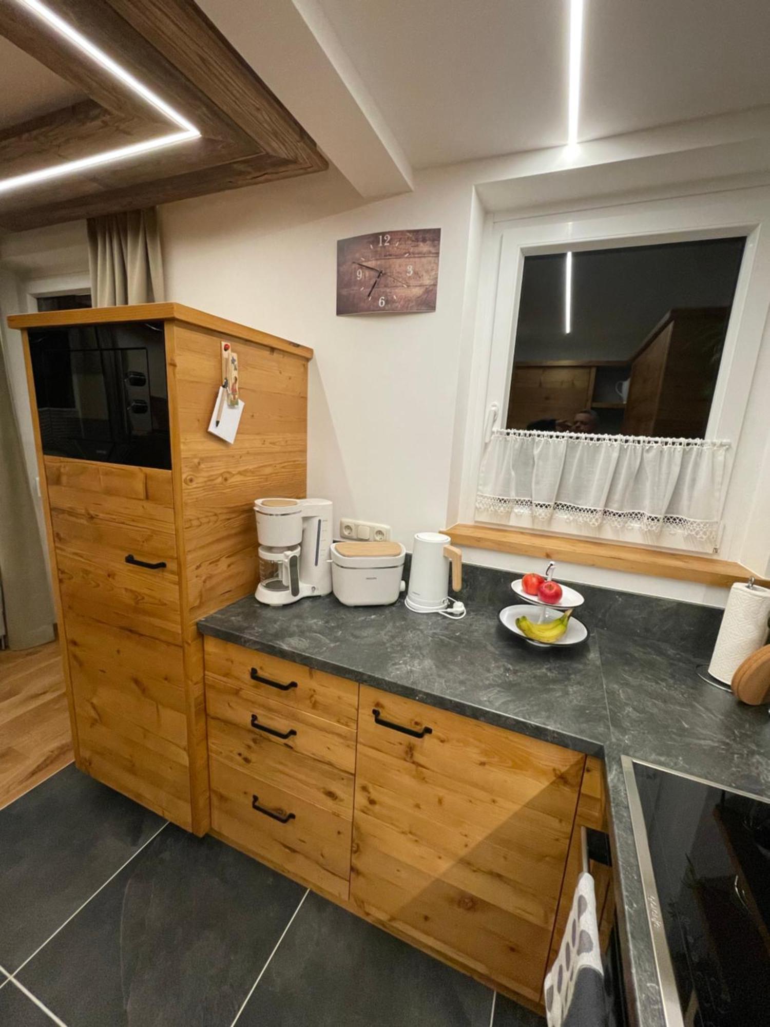 Pension Und Apartment Edelweiss Heiligenblut Dış mekan fotoğraf