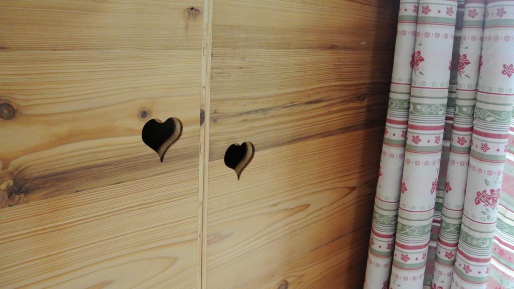 Pension Und Apartment Edelweiss Heiligenblut Dış mekan fotoğraf